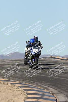 media/Dec-07-2025-CVMA (Sun) [[3e7d2de5dc]]/Race 7-Formula Lightweight Twins Shootout/